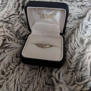 10K Gold/Diamond Promise Ring Sz 7